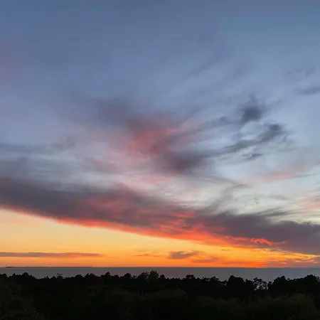 Sky And Sea In Unique 70s בית נופש